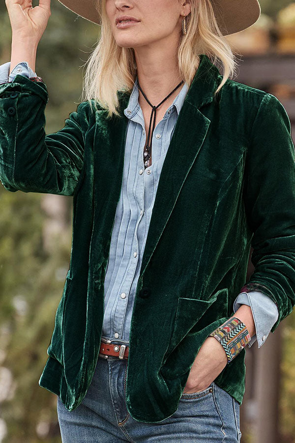 Polished Jacket with an Effortless Classic Look