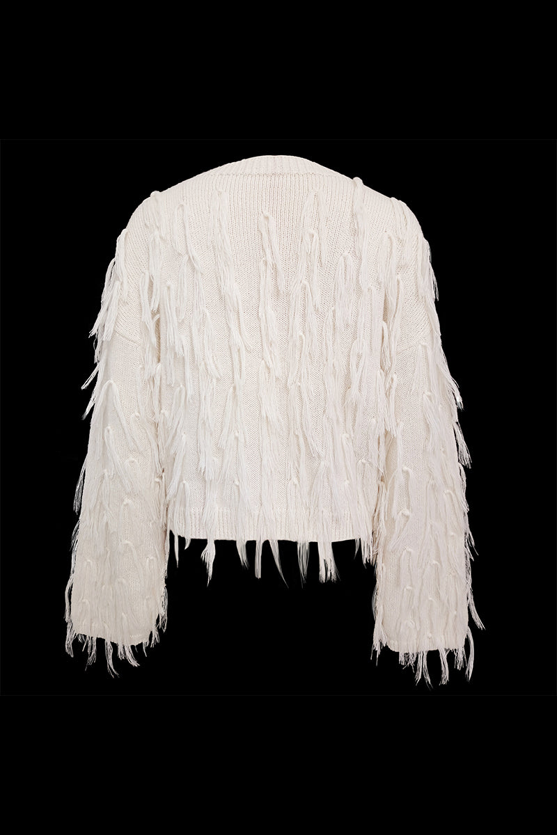 Well Tailored Sweater with a Graceful Silhouette