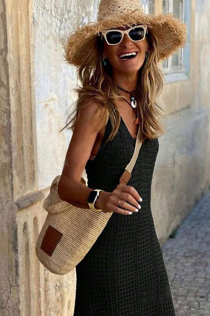 Well Tailored Sweater with a Graceful Silhouette