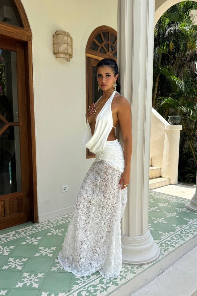 Beautifully Crafted Dress in a Classic Style