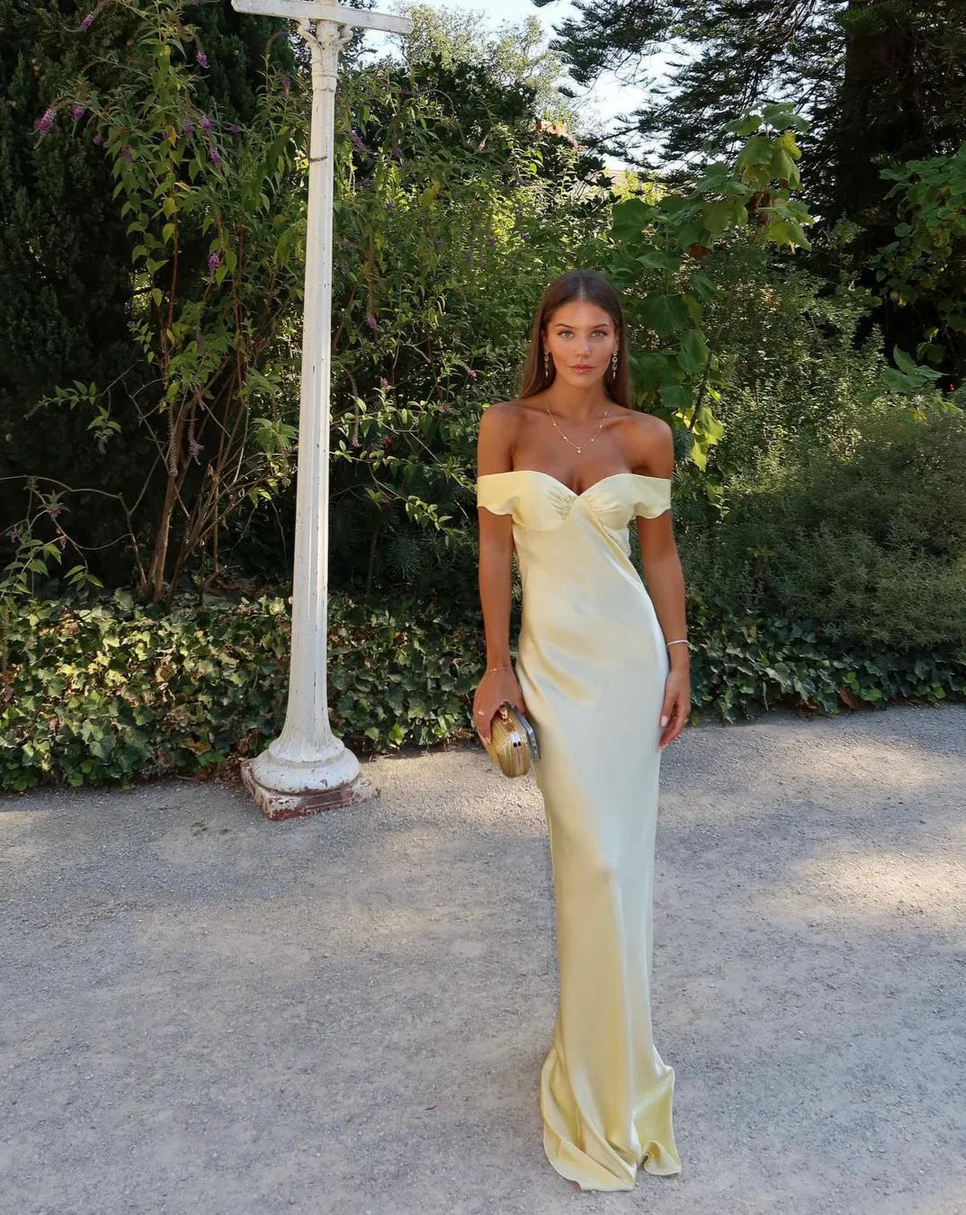 Sophisticated Dress with a Clean Classic Look