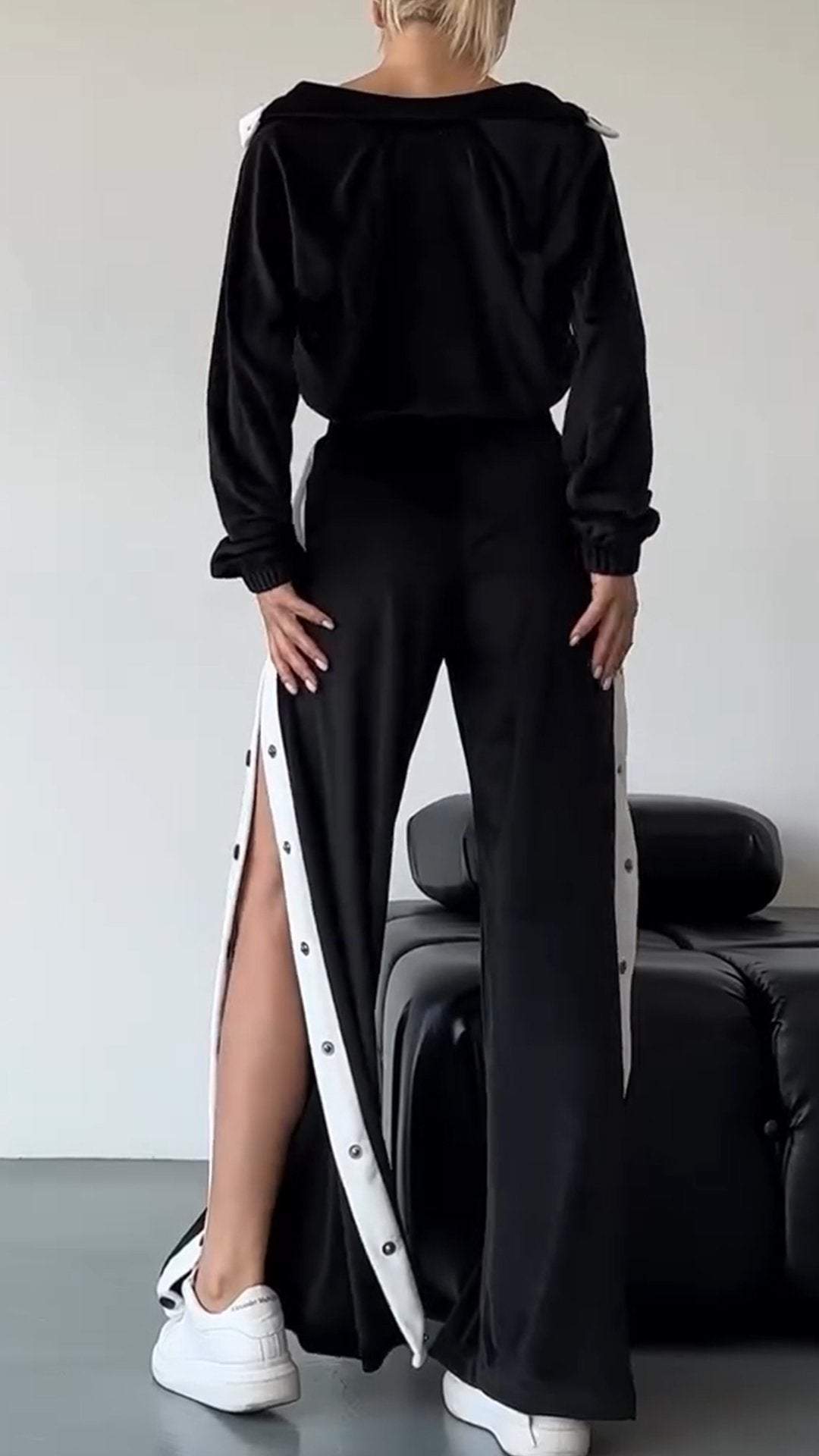 Beautifully Finished Garment in a Timeless Design