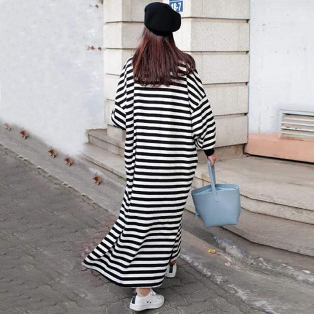 Effortlessly Elegant Sweater with a Timeless Design