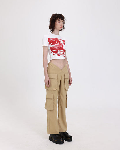 Effortlessly Elegant Pants with a Timeless Design