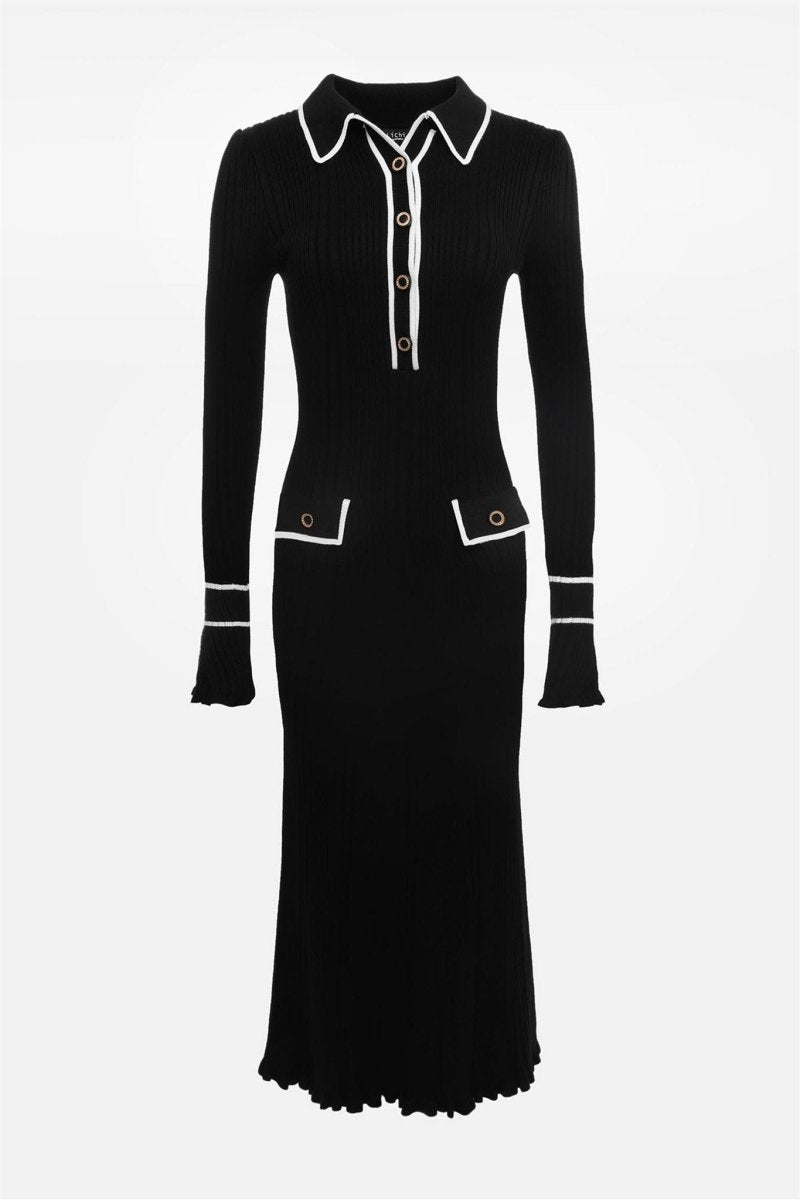 Well Tailored Dress with a Graceful Silhouette
