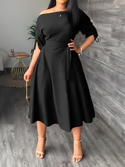 Classic Vintage Dress with a Flattering Fit