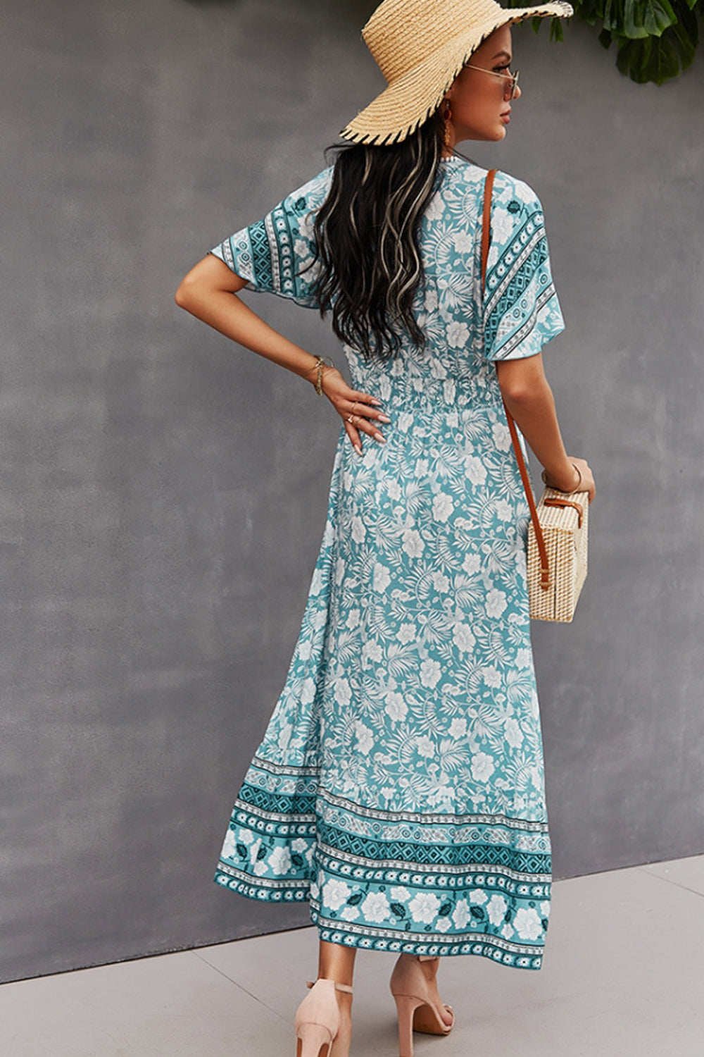 Beautifully Crafted Dress in a Classic Style