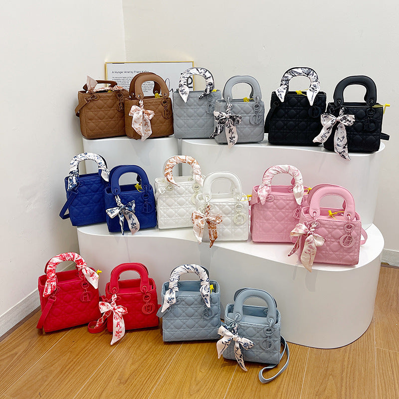 Classic Vintage Bag with a Flattering Fit