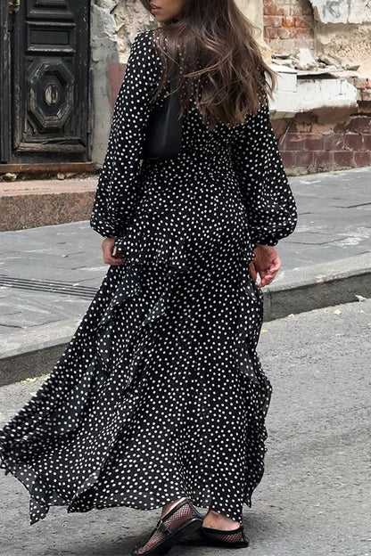 Gracefully Styled Dress for Any Occasion