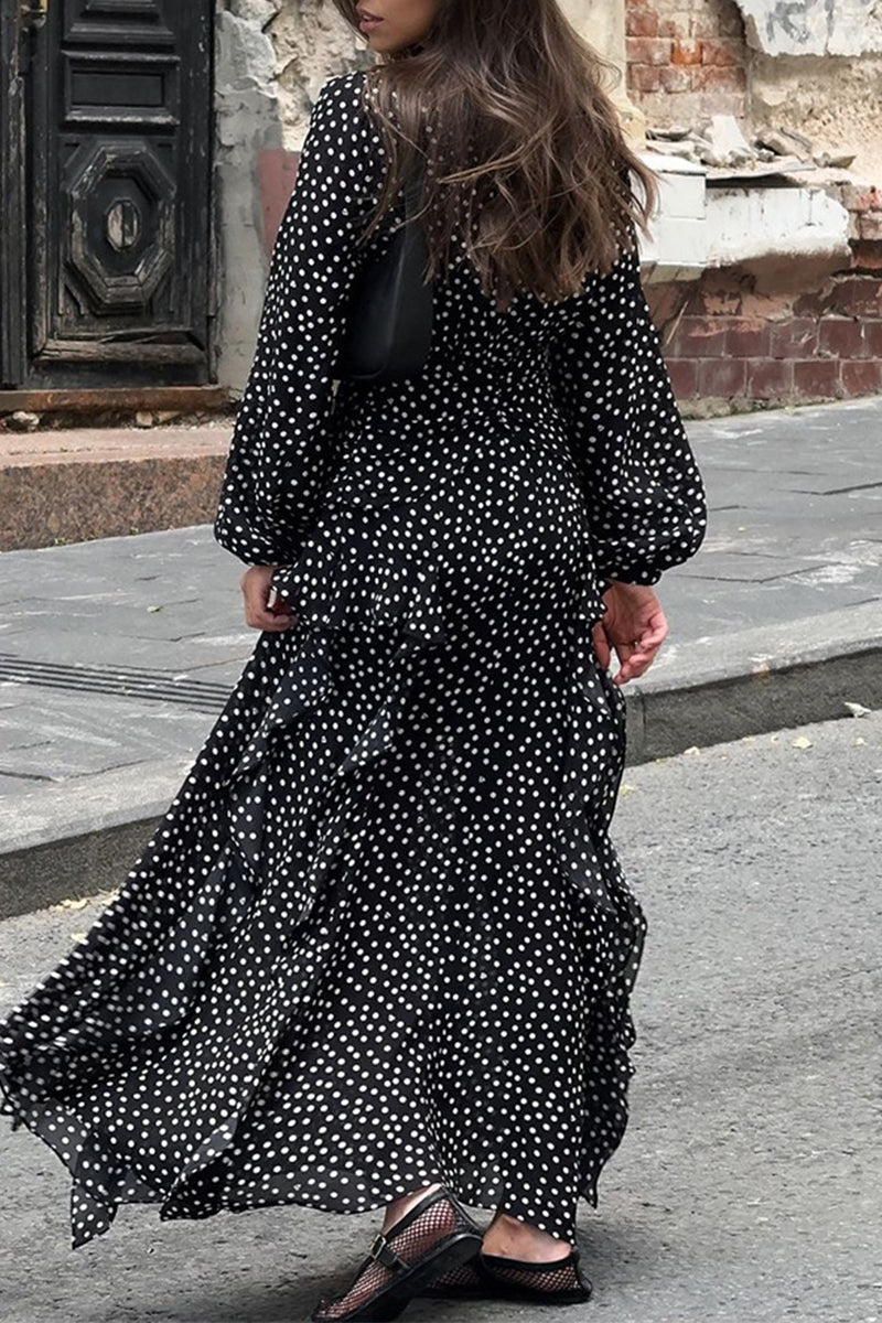 Gracefully Styled Dress for Any Occasion