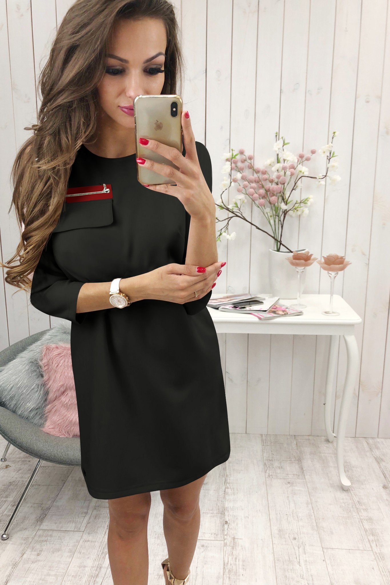 Gracefully Styled Dress for Any Occasion