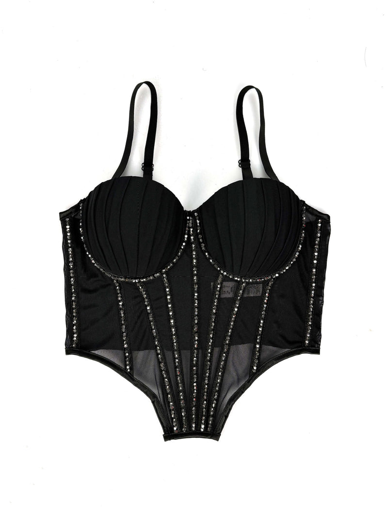 Well Tailored Garment with a Graceful Silhouette