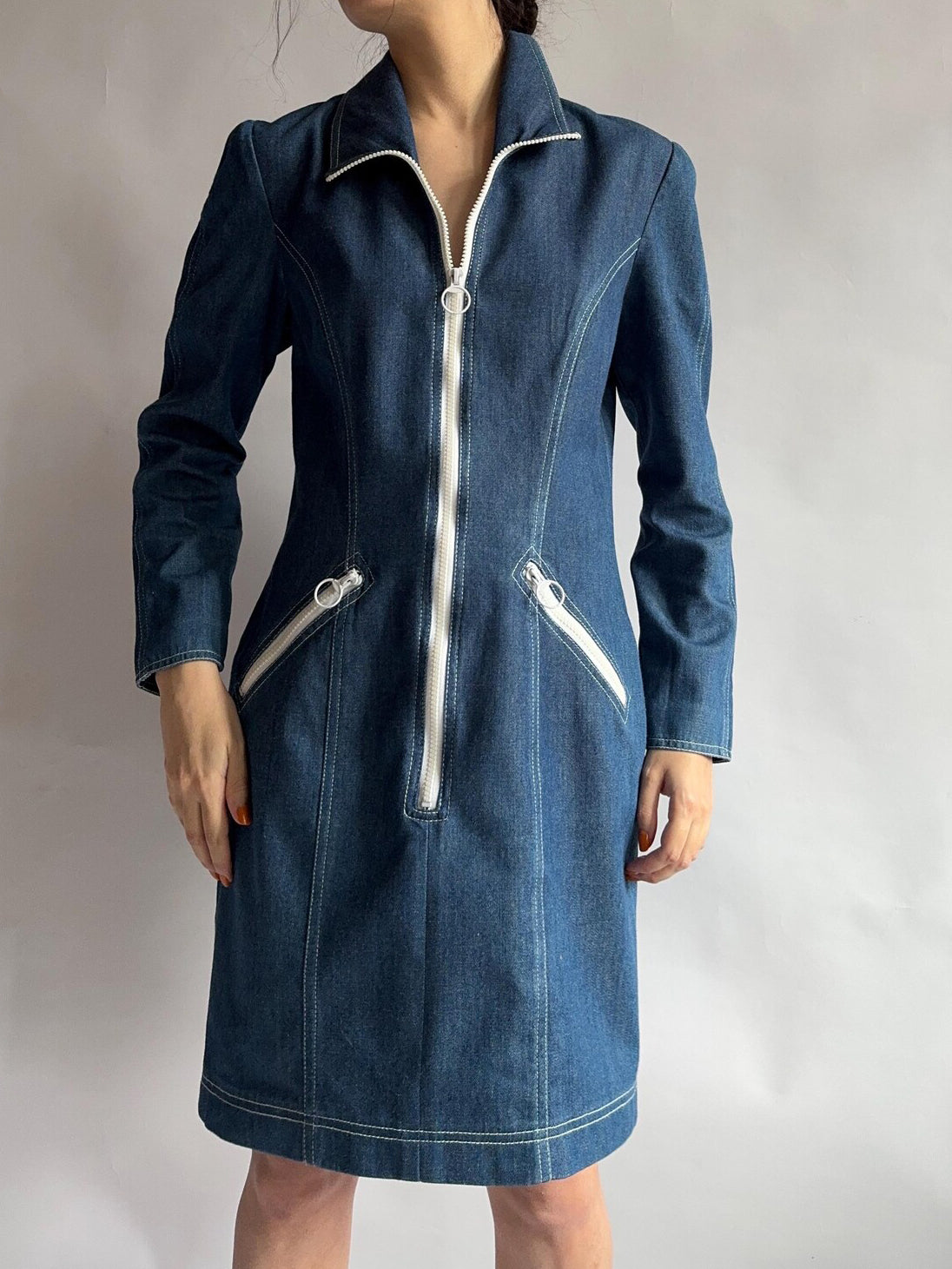 Classic Vintage Dress with a Flattering Fit