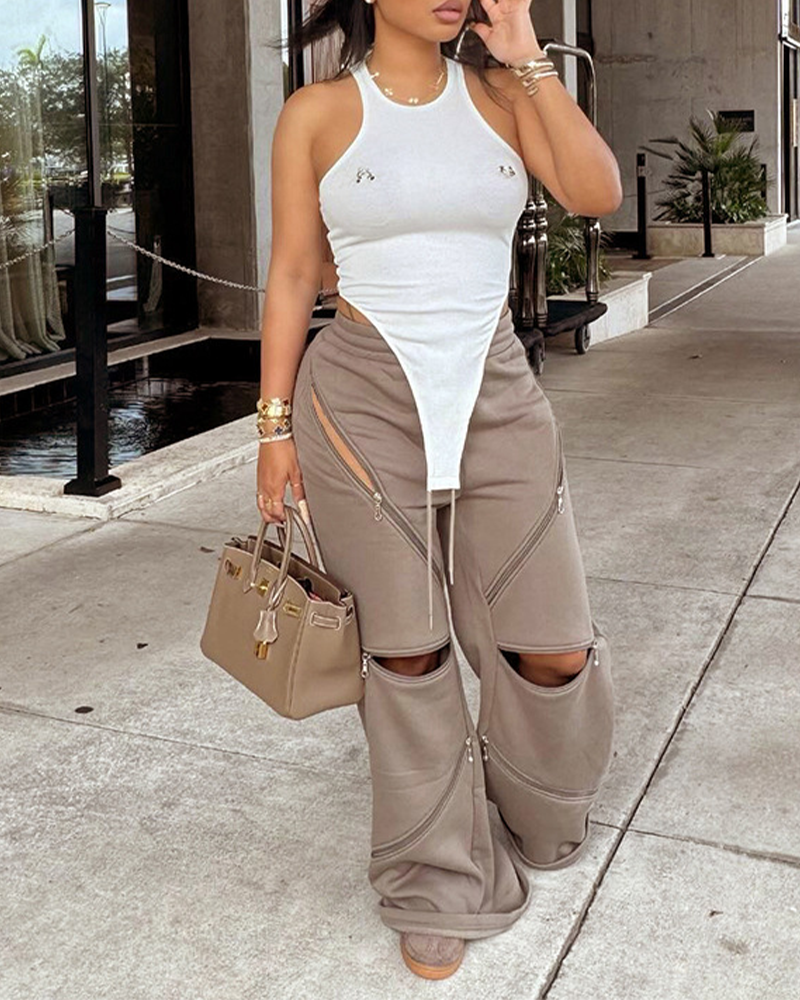 A Vintage Style Pants with Delicate Timeless Details