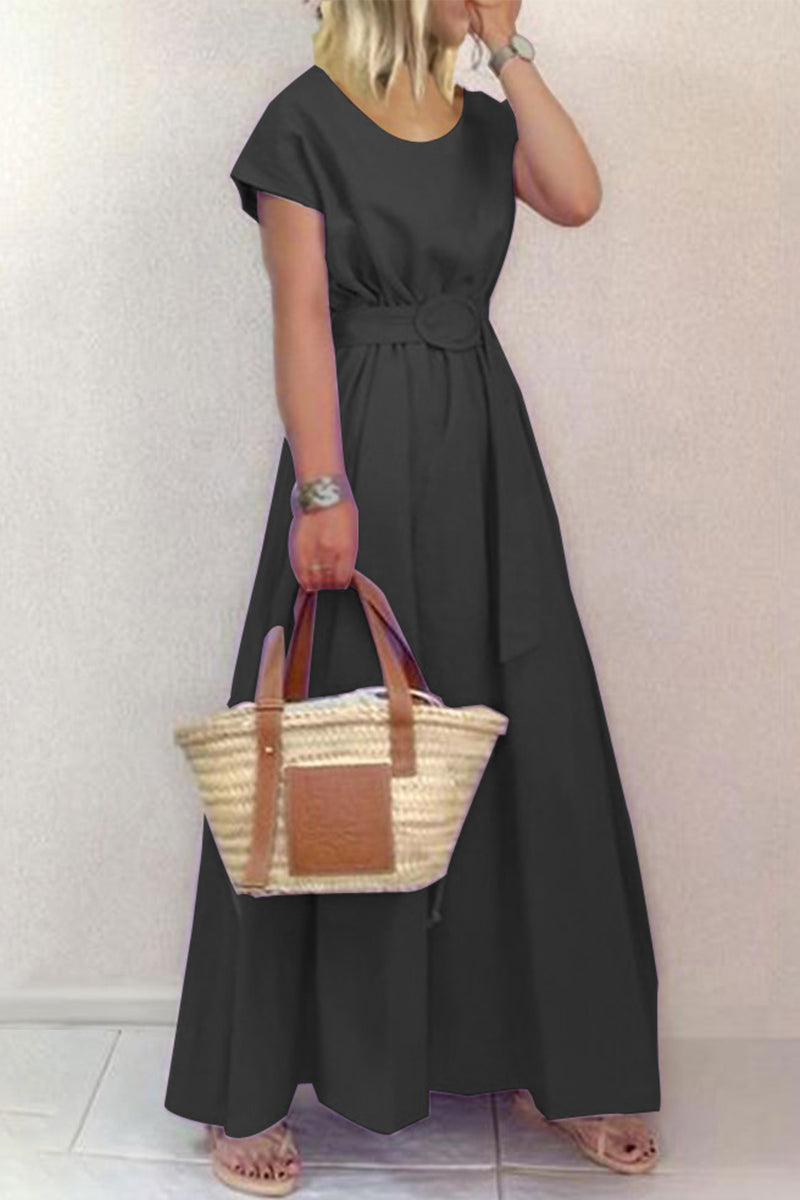 Sophisticated Dress with a Clean Classic Look