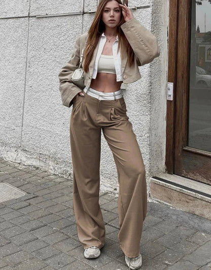 Effortlessly Elegant Pants with a Timeless Design