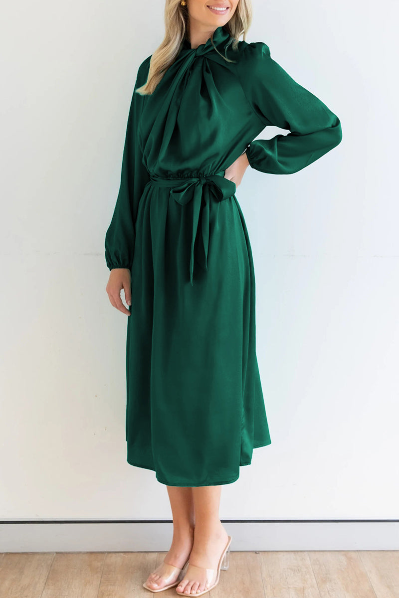Well Tailored Dress with a Graceful Silhouette