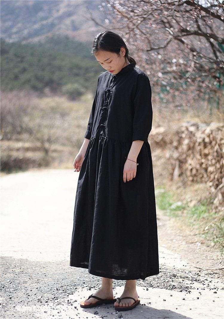 Sophisticated Dress with a Clean Classic Look
