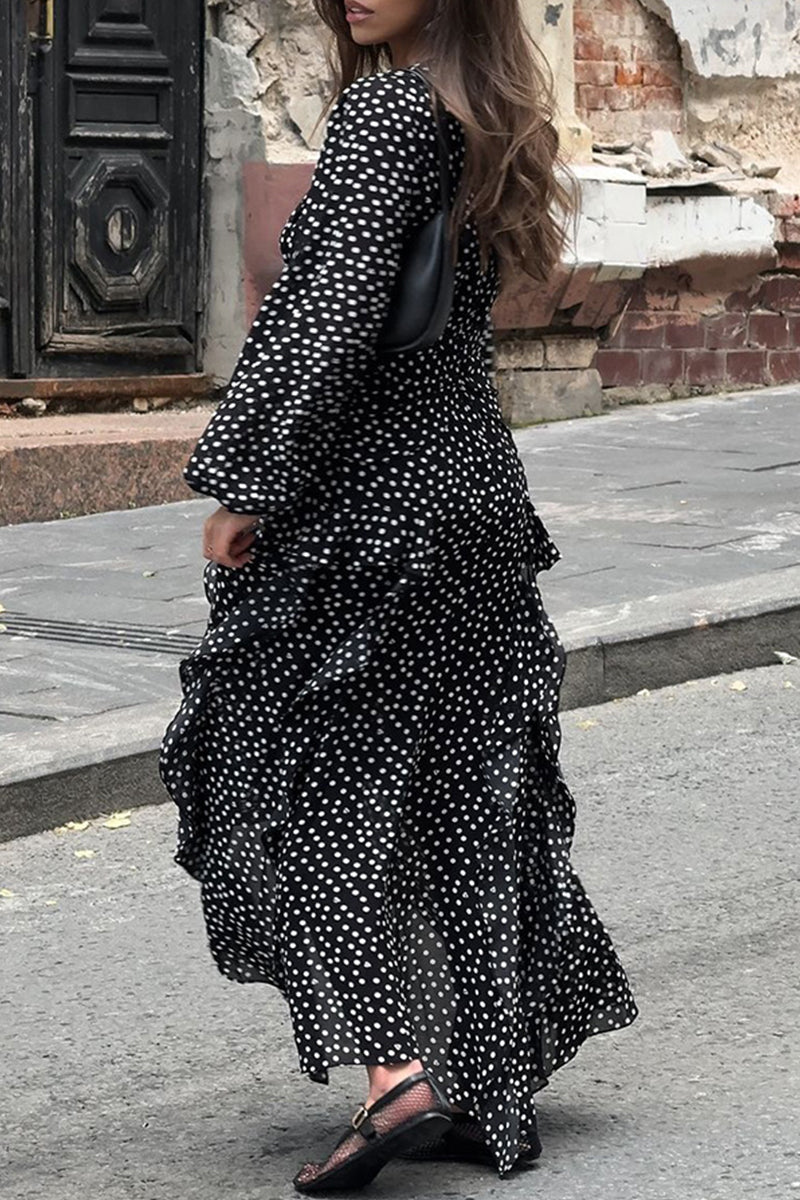 Gracefully Styled Dress for Any Occasion