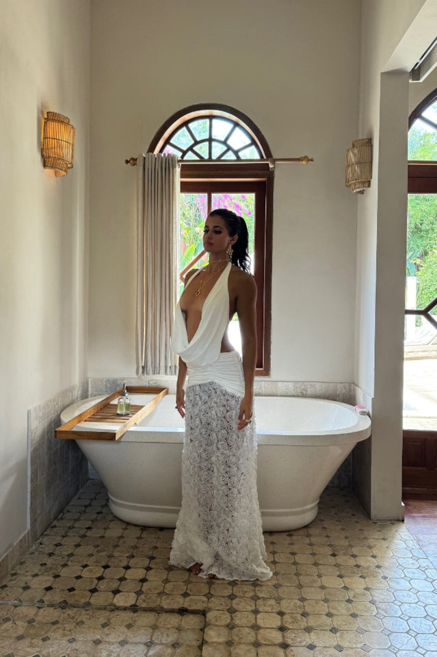 Beautifully Crafted Dress in a Classic Style