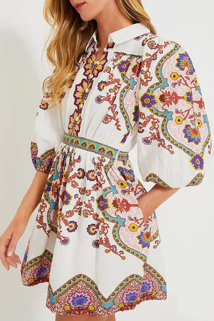 Classic Vintage Dress with a Flattering Fit