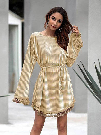 Effortlessly Elegant Dress with a Timeless Design