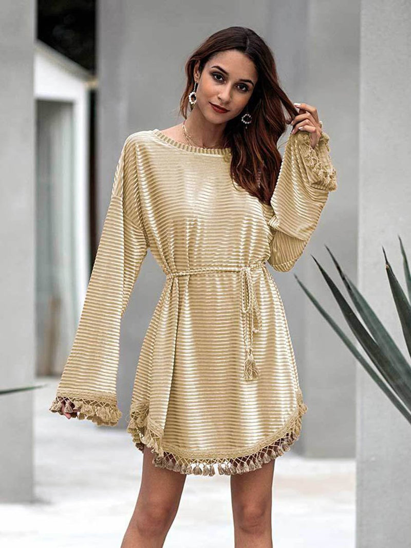 Effortlessly Elegant Dress with a Timeless Design