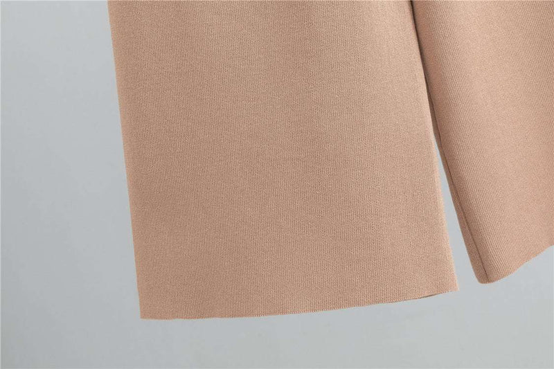 Well Tailored Garment with a Graceful Silhouette