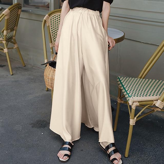 A Vintage Style Pants with Delicate Timeless Details