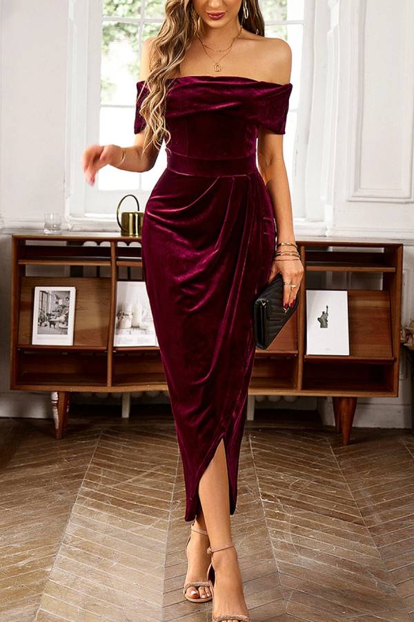 Beautifully Crafted Dress in a Classic Style