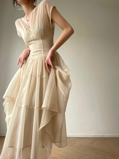 Gracefully Styled Dress for Any Occasion