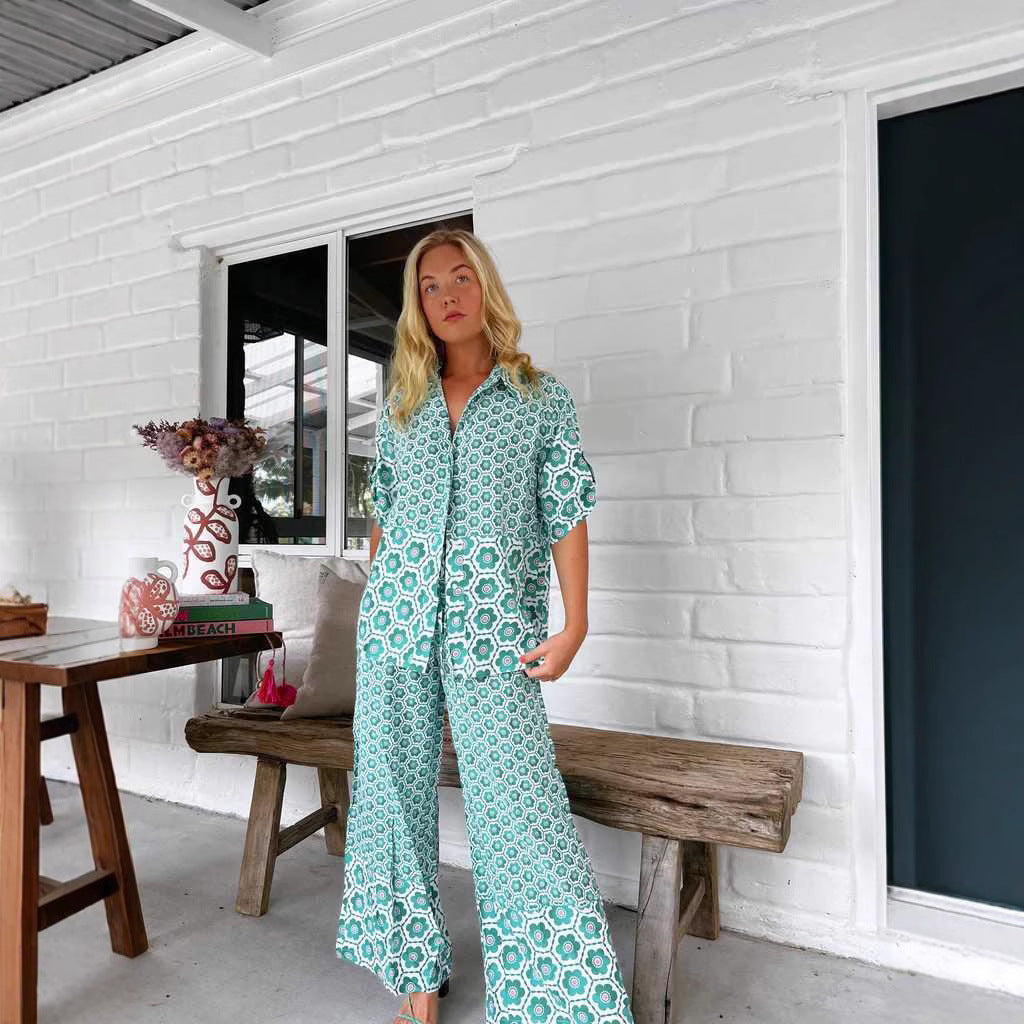 Classic Vintage & Enduringly Stylish Shirt