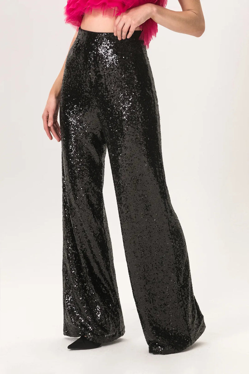 Polished Pants with an Effortless Classic Look