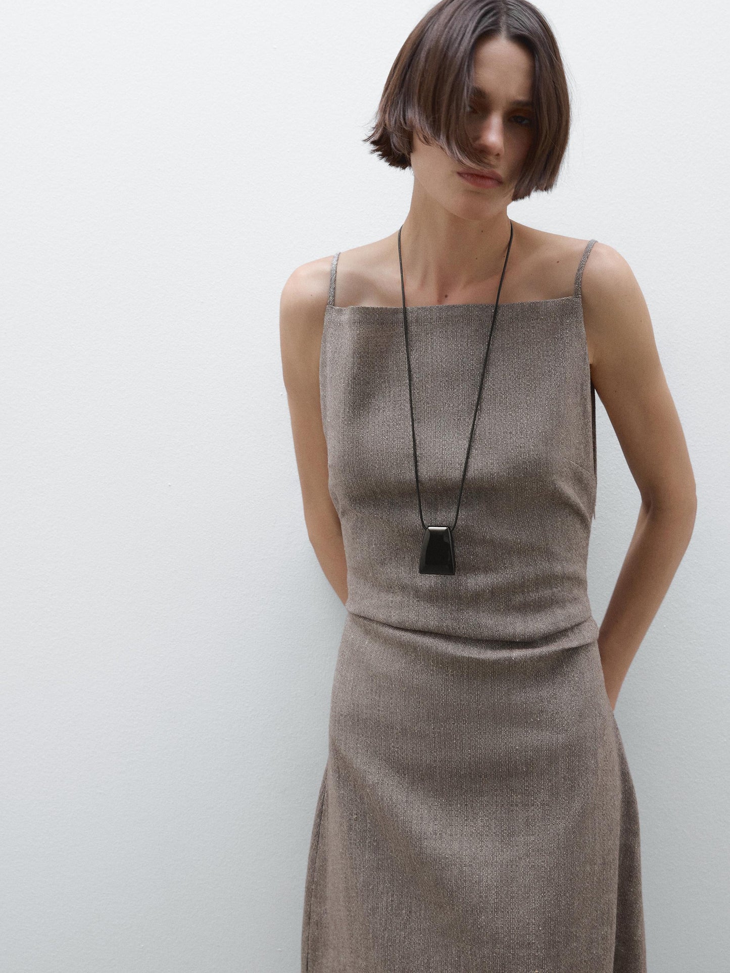 Beautifully Crafted Dress in a Classic Style
