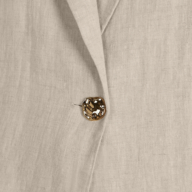 Effortlessly Elegant Cardigan with a Timeless Design