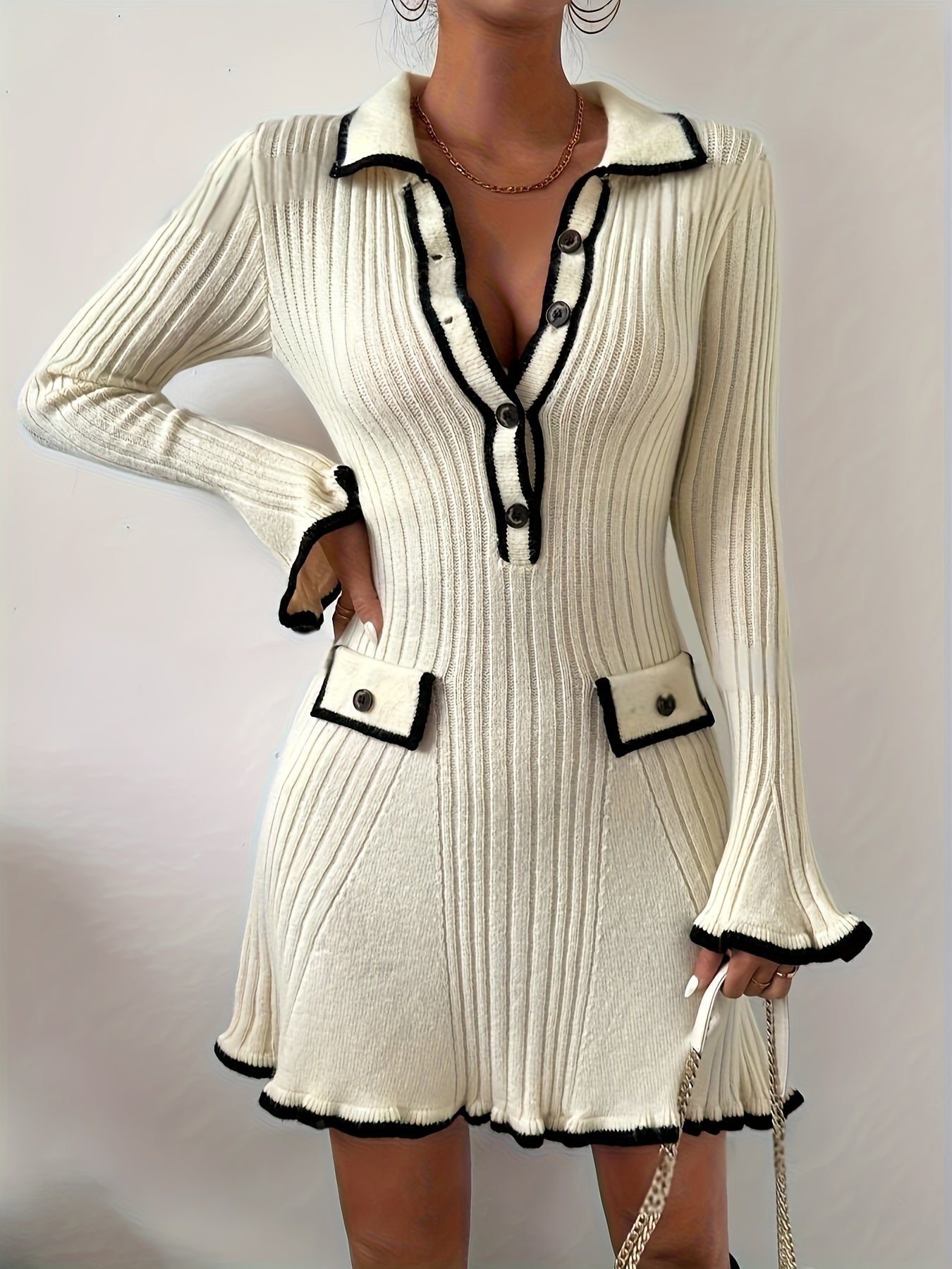 Classic Vintage Dress with a Flattering Fit