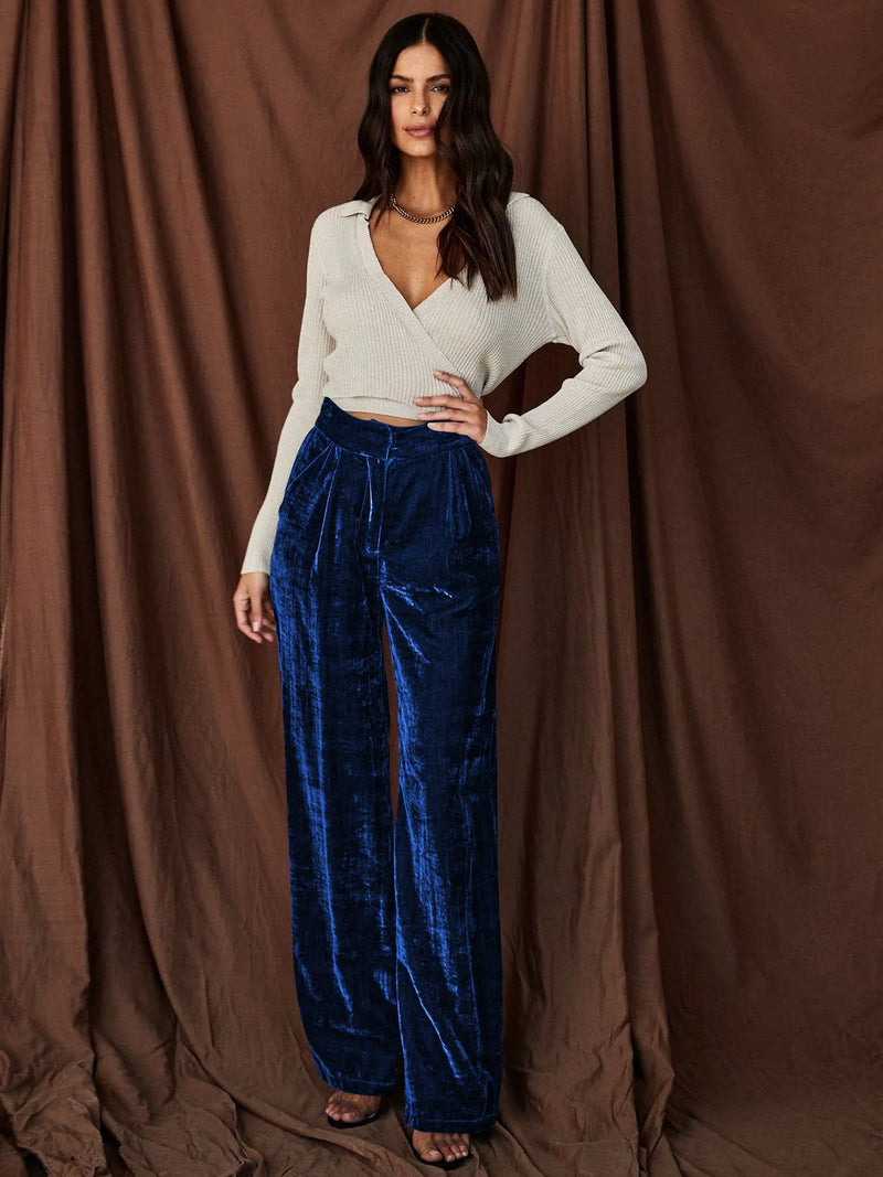Effortlessly Elegant Pants with a Timeless Design