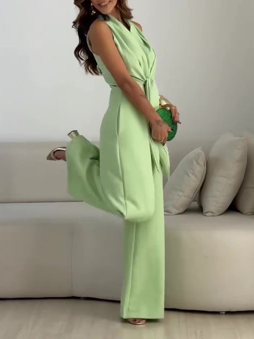 Effortlessly Elegant Garment with a Timeless Design