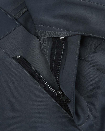 Beautifully Finished Pants in a Timeless Design
