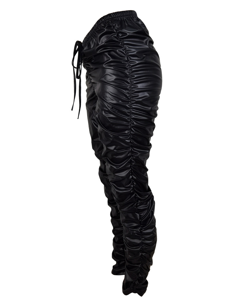 Well Tailored Pants with a Graceful Silhouette
