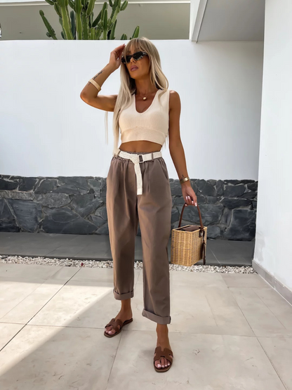 Elegantly Styled Pants for Everyday Wear
