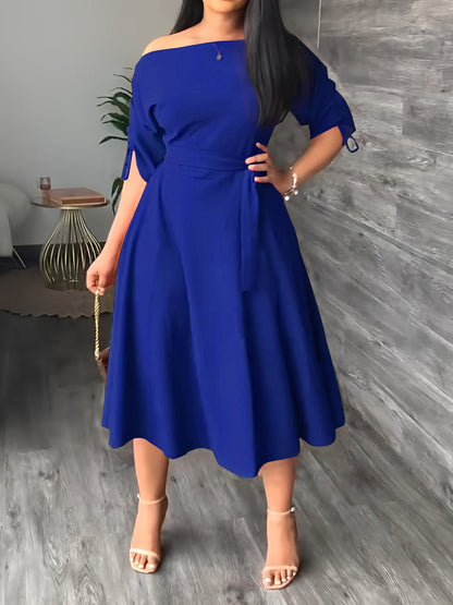 Classic Vintage Dress with a Flattering Fit
