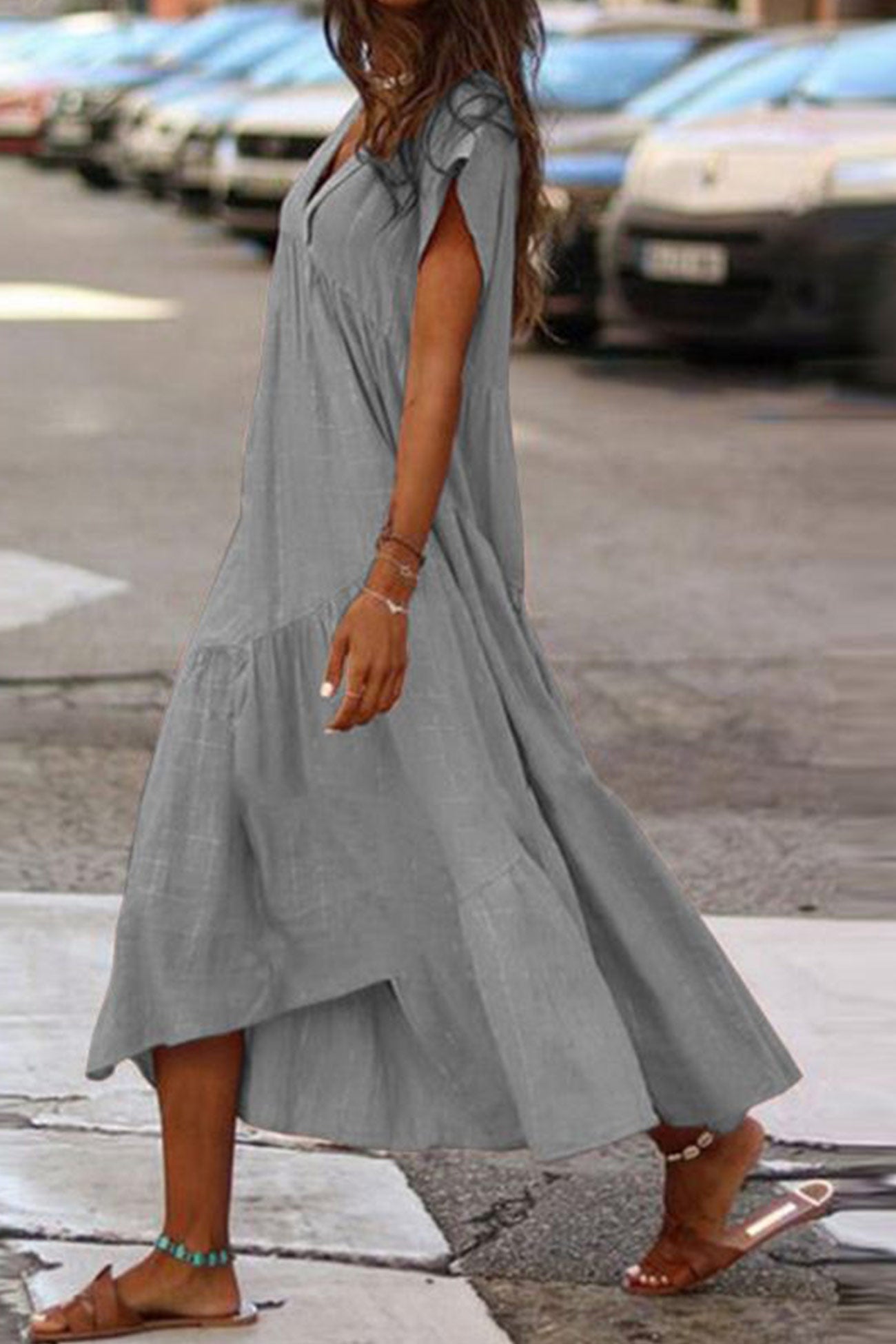 Beautifully Finished Dress in a Timeless Design