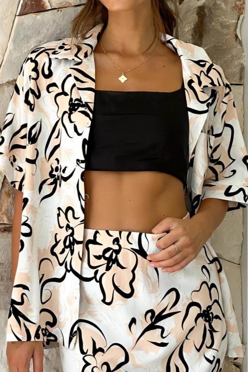 Well Tailored Pants with a Graceful Silhouette