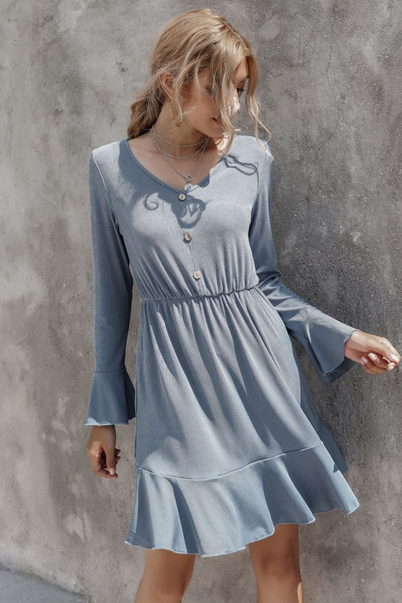 Gracefully Styled Dress for Any Occasion