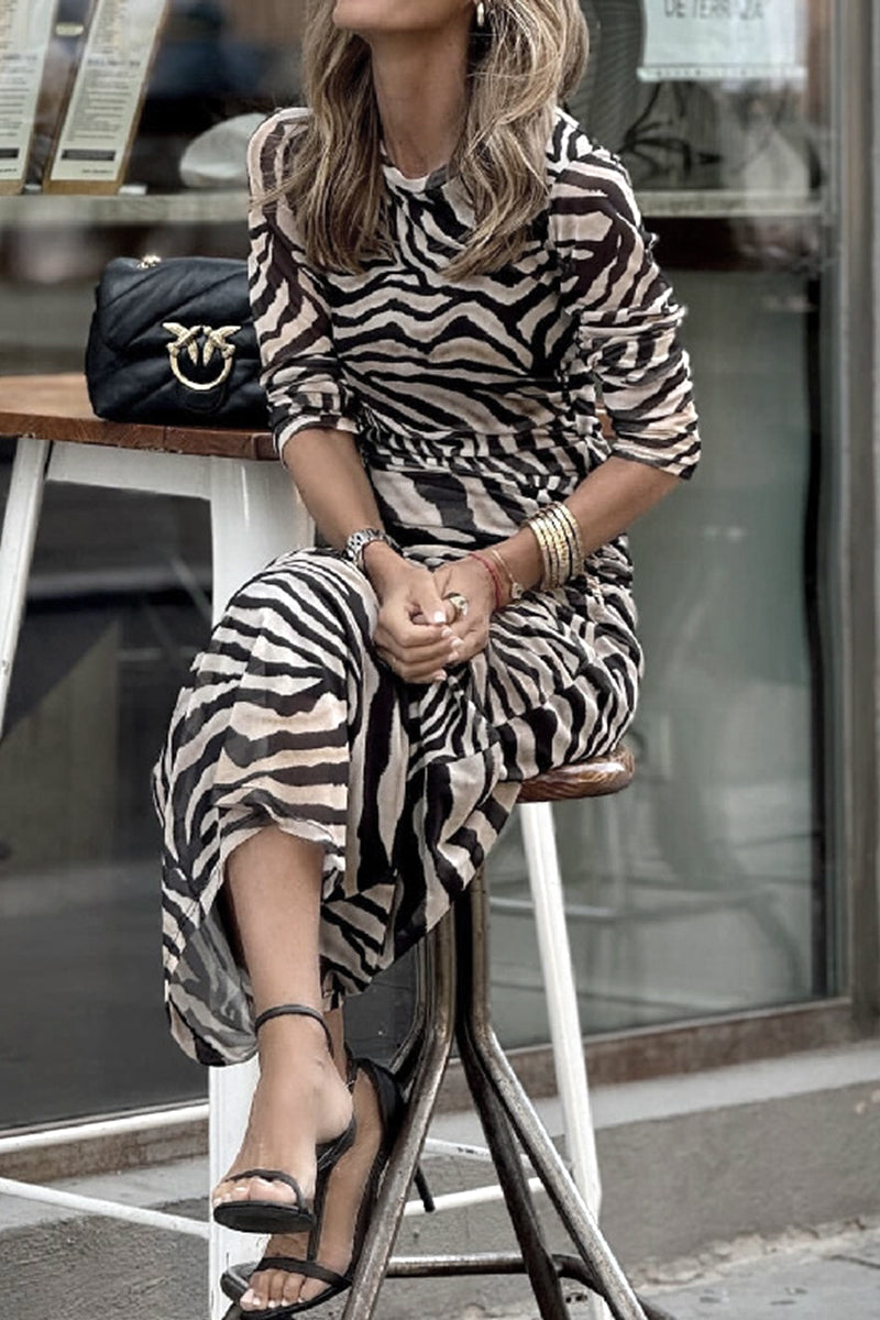Classic Vintage & Enduringly Stylish Dress