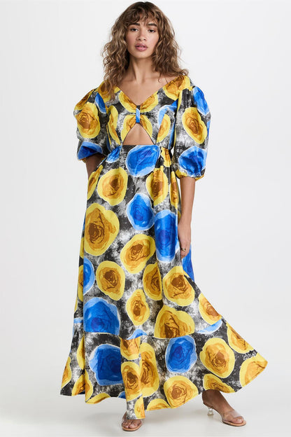 Beautifully Crafted Dress in a Classic Style