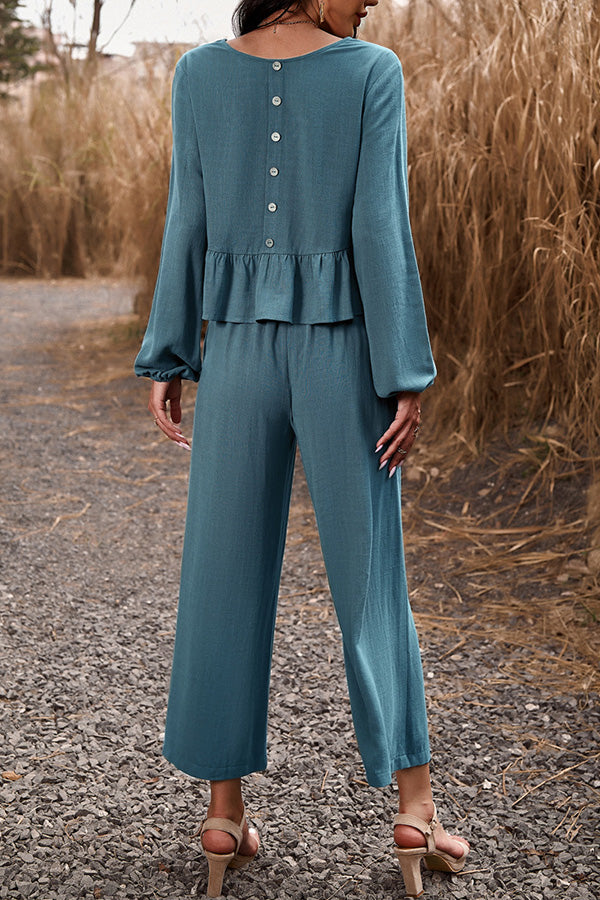 Sophisticated Trousers with a Clean Classic Look