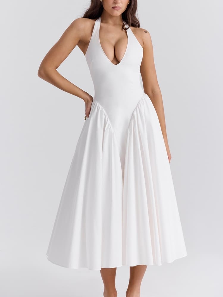 Beautifully Finished Dress in a Timeless Design