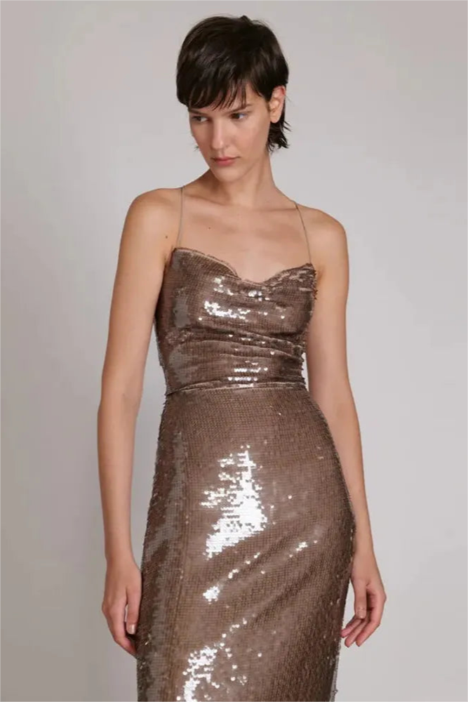 Sophisticated Dress with a Clean Classic Look